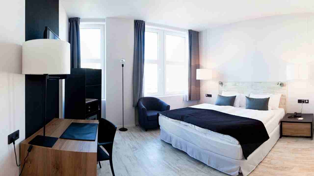 Catalonia Berlin Mitte Hotel Bagian luar foto